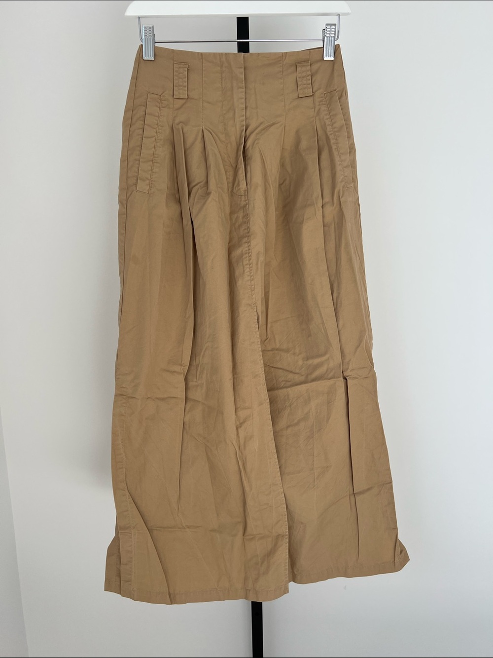 Commense Wide-Leg Khaki Chinos in Light Tan